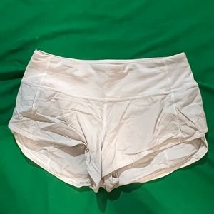 Lululemon Speed Up Shorts 2.5